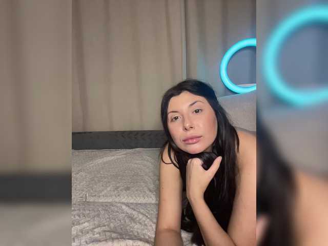 Foto porno -AlissaBabby- ne arata tot la camera pe KUR.ro