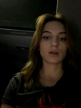 Foto porno -AngelAri- descoperita pe video chat pe KUR.ro