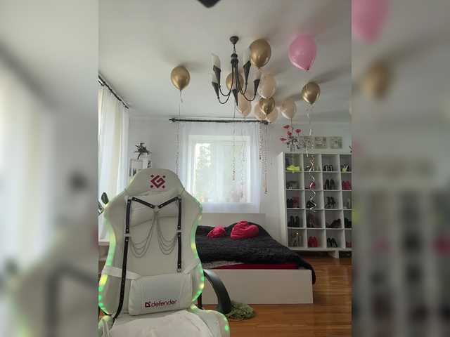 Foto porno -AnnaMaria- se dezbraca la web pe BongaCams pe KUR.ro