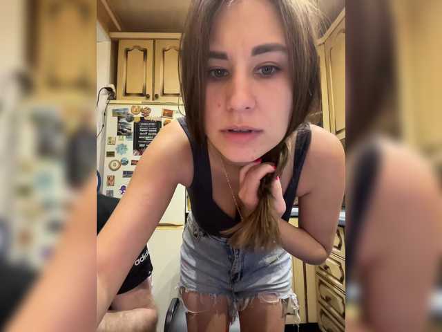 Foto porno -Breid-1 se dezbraca la web pe BongaCams pe KUR.ro