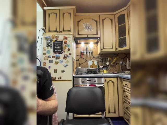Foto porno -Breid-1 se dezbraca la web pe BongaCams pe KUR.ro