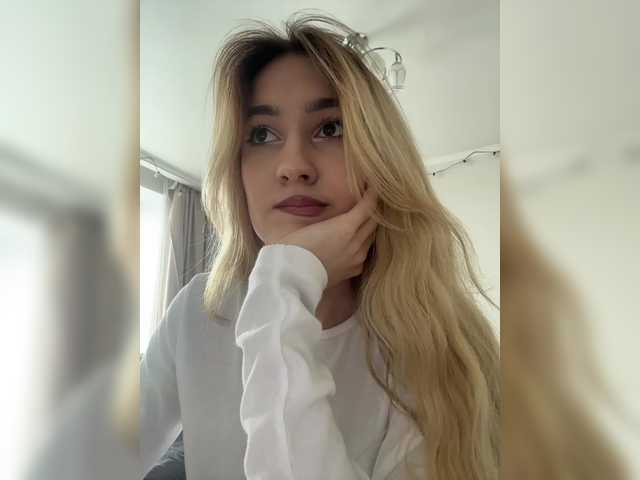 Foto porno Ganduri murdare cu -Lana-Chester- pe KUR.ro