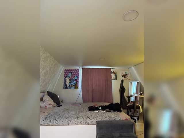 Foto porno -MaybeBaby- se dezbraca la web pe BongaCams pe KUR.ro