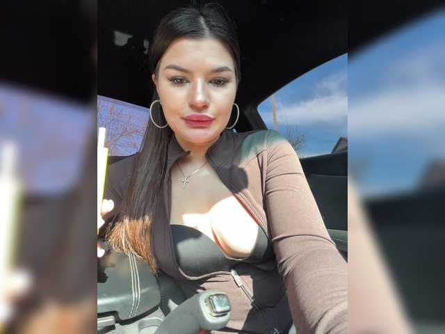 Foto porno -MaybeBaby- se dezbraca la web pe BongaCams pe KUR.ro