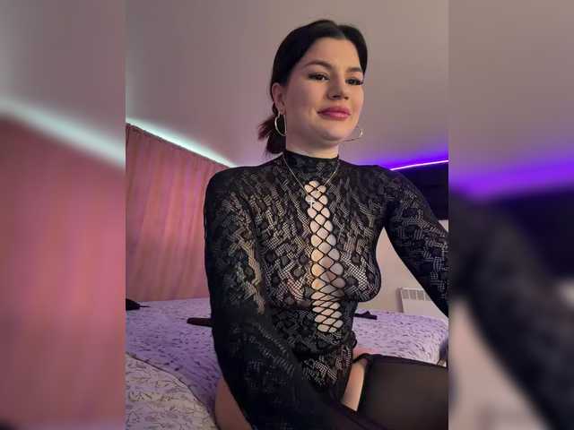 Foto porno -MaybeBaby- se dezbraca la web pe BongaCams pe KUR.ro