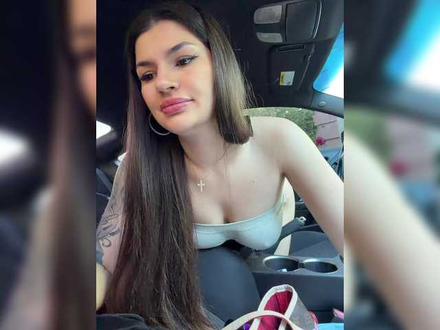 Foto porno -MaybeBaby- se dezbraca la web pe BongaCams pe KUR.ro