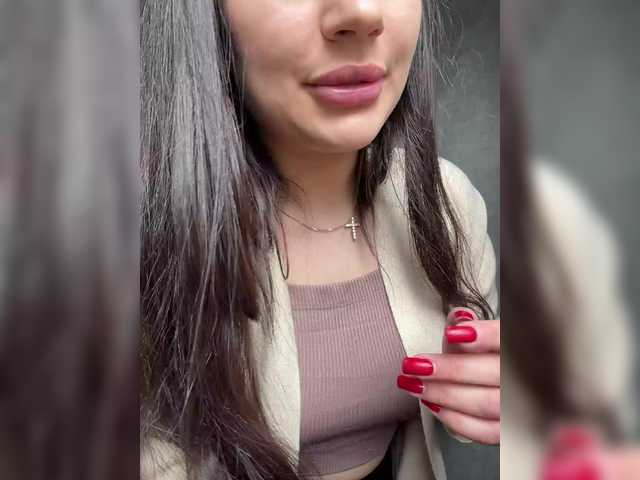 Foto porno -MaybeBaby- se dezbraca la web pe BongaCams pe KUR.ro