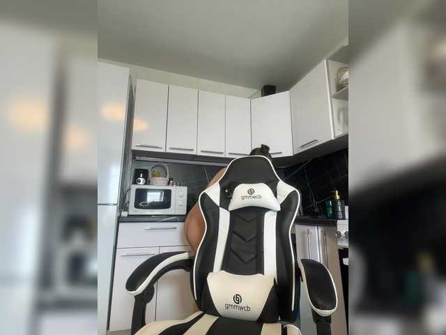 Foto porno -Sexyhotangel- se dezbraca la web pe BongaCams pe KUR.ro
