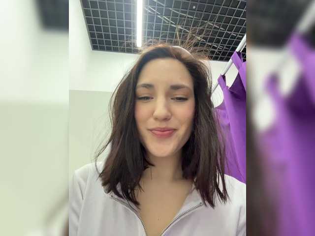 Foto porno -Your-Michelle- vrea sex pe BongaCams pe KUR.ro