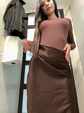 Foto porno Ganduri murdare cu -_MiaQueen_- pe KUR.ro