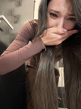 Foto porno Ganduri murdare cu -_MiaQueen_- pe KUR.ro