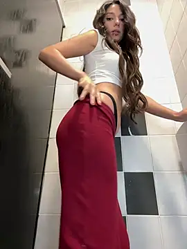 Foto porno Ganduri murdare cu -_MiaQueen_- pe KUR.ro