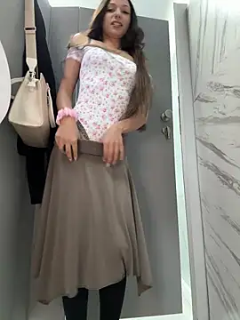 Foto porno Ganduri murdare cu -_MiaQueen_- pe KUR.ro