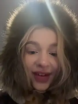 Foto porno Discutii intime cu -teenytiny- pe KUR.ro