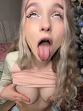 Foto porno Discutii intime cu -teenytiny- pe KUR.ro