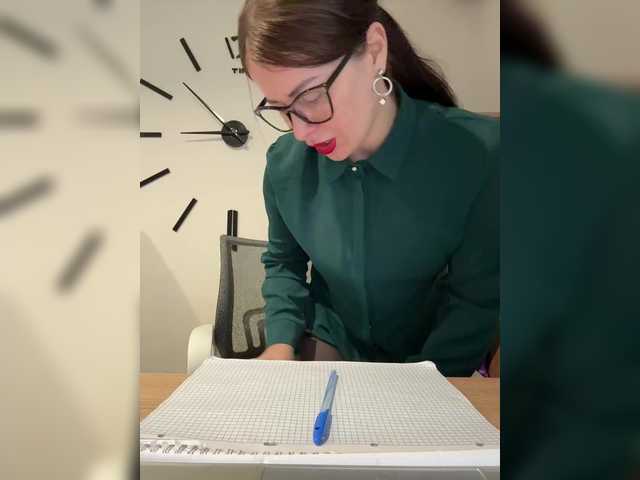 Foto porno Sex online cu 17Alisa1717 pe KUR.ro
