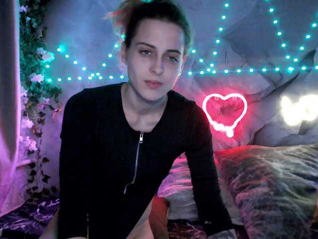 Foto porno Nebunii pe chat marca 2Laski2 pe KUR.ro