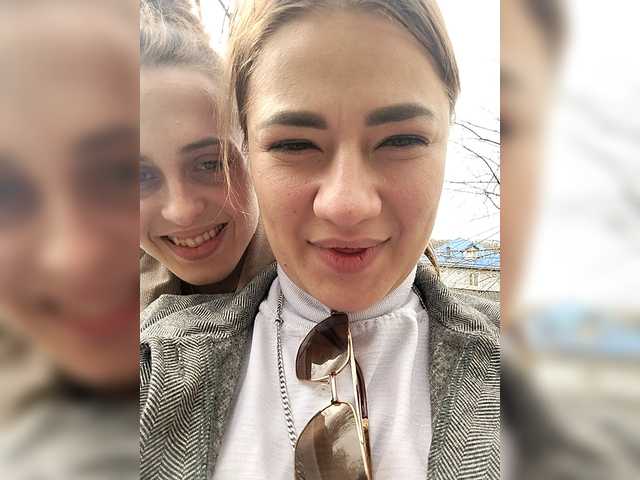 Foto porno Nebunii pe chat marca 2Laski2 pe KUR.ro