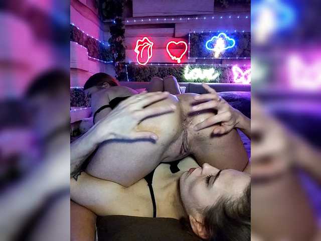 Foto porno Nebunii pe chat marca 2Laski2 pe KUR.ro