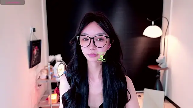 Foto porno 2Zoe vrea sex pe StripChat pe KUR.ro