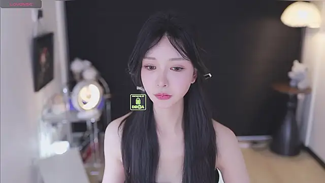 Foto porno 2Zoe vrea sex pe StripChat pe KUR.ro