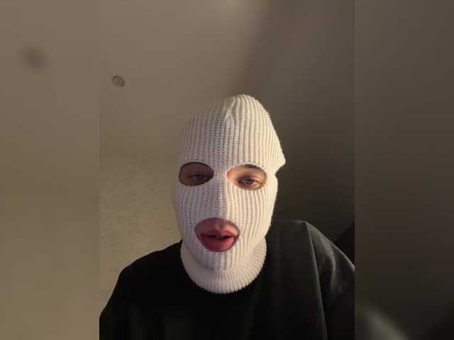Foto porno  pe KUR.ro