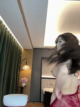 Foto porno Nebunii pe chat marca AYW-21 pe KUR.ro