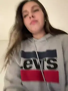 Foto porno Nebunii pe chat marca Abby-26 pe KUR.ro