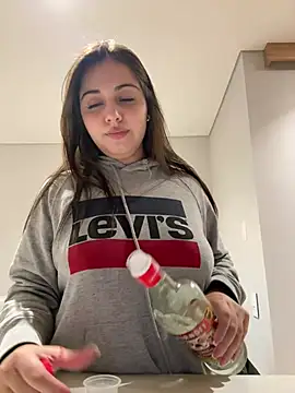 Foto porno Nebunii pe chat marca Abby-26 pe KUR.ro