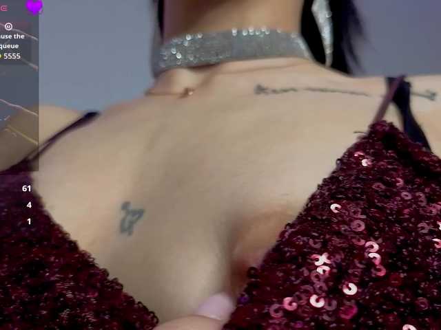 Foto porno Ce sexy este AdeleLaCroix pe KUR.ro