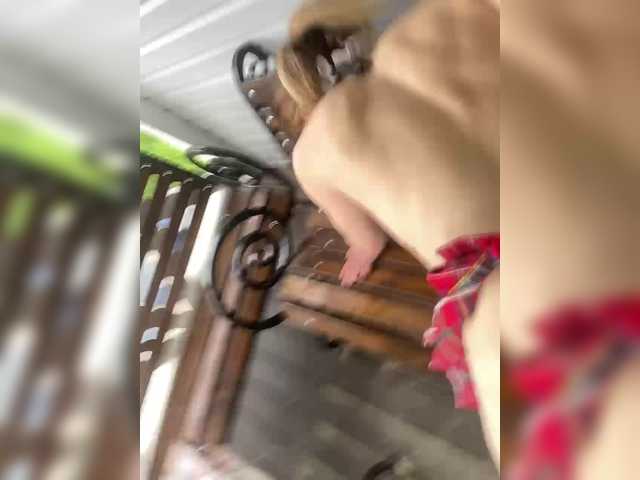 Foto porno Alinagilberd03 descoperita pe video chat pe KUR.ro