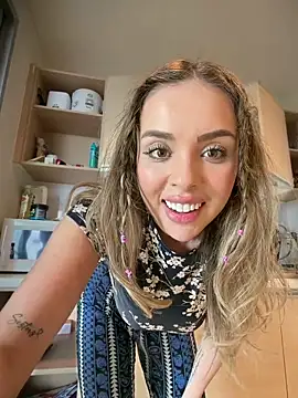 Foto porno Fantezii cu Alirawrz pe StripChat pe KUR.ro