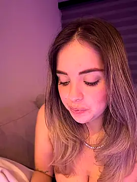 Foto porno Fantezii cu Alirawrz pe StripChat pe KUR.ro