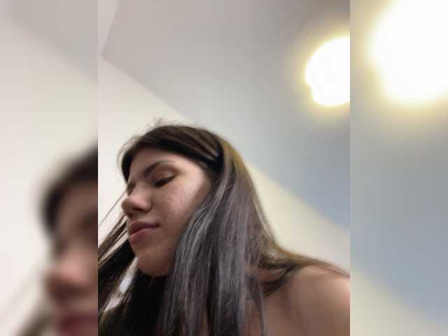 Foto porno Nebunii pe chat marca AlissaLexx pe KUR.ro