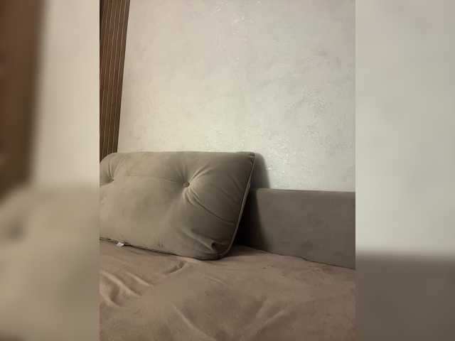 Foto porno Alliina-leee se dezbraca la web pe BongaCams pe KUR.ro