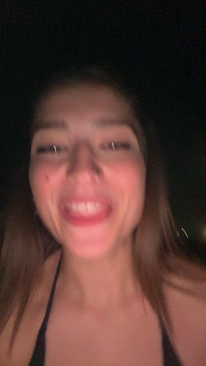 Foto porno Fantezii cu Allisonfoxxx pe Amateur.TV pe KUR.ro