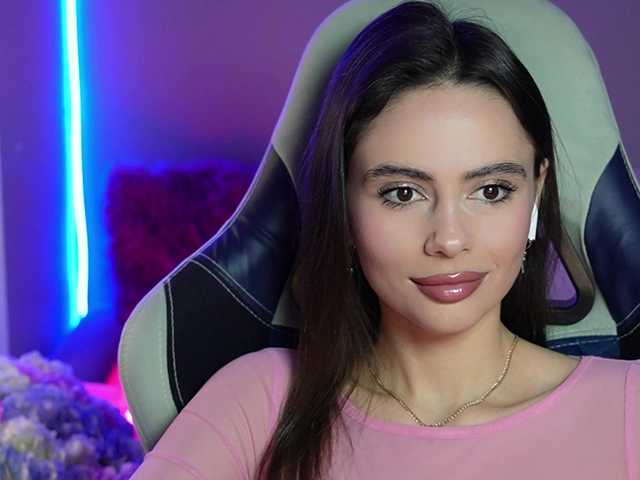 Foto porno Ce sexy este Allla pe KUR.ro