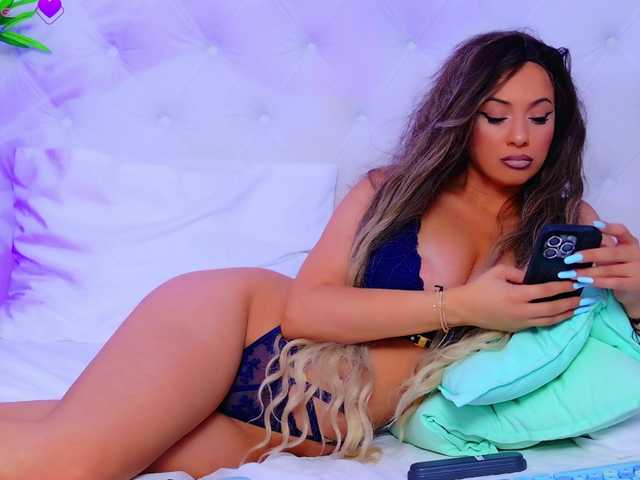 Foto porno AriannaSins descoperita pe video chat pe KUR.ro