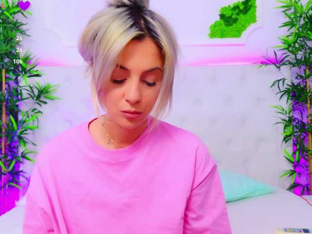Foto porno AriannaSins descoperita pe video chat pe KUR.ro