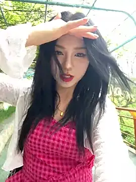 Foto porno Nebunii pe chat marca Asia-Melody pe KUR.ro