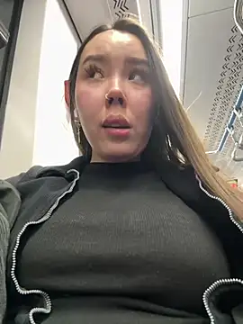 Foto porno Nebunii pe chat marca Asian_Asami pe KUR.ro
