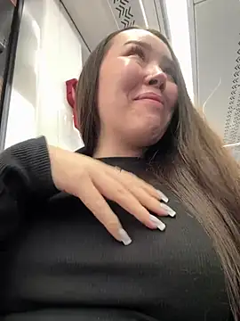 Foto porno Nebunii pe chat marca Asian_Asami pe KUR.ro