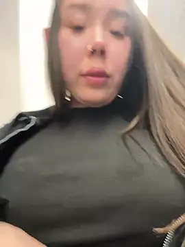 Foto porno Nebunii pe chat marca Asian_Asami pe KUR.ro