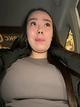 Foto porno Nebunii pe chat marca Asian_Asami pe KUR.ro