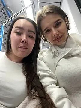 Foto porno Nebunii pe chat marca Asian_Asami pe KUR.ro