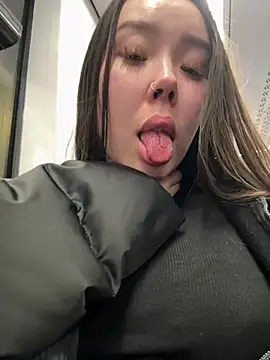 Foto porno Nebunii pe chat marca Asian_Asami pe KUR.ro