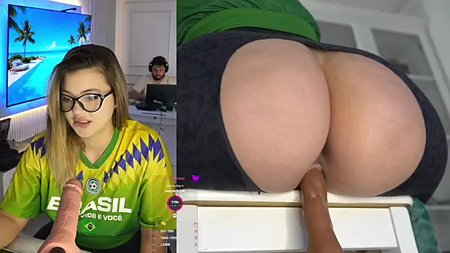 Foto porno Aurora__XxX se dezbraca la web pe StripChat pe KUR.ro