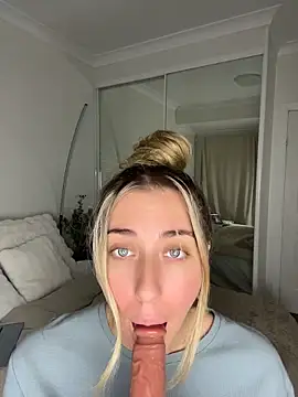 Foto porno Sex online cu Aussielulu pe KUR.ro