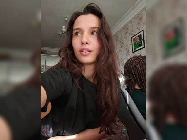 Album foto porno Axel-20x se dezbraca la web pe BongaCams