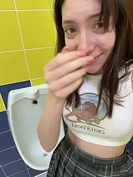 Foto porno Sex online cu BallerinaCappuccino_ pe KUR.ro